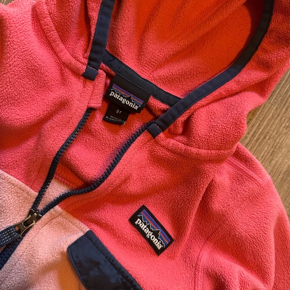 Patagonia 3T Girls Micro D Hooded Fleece Jacket - Picture 3 of 7